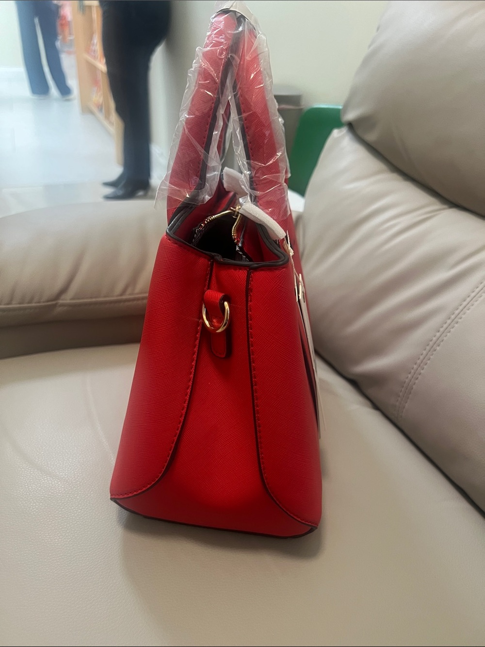 Red Structured Top-Handle Tote - Picture 3 of 3